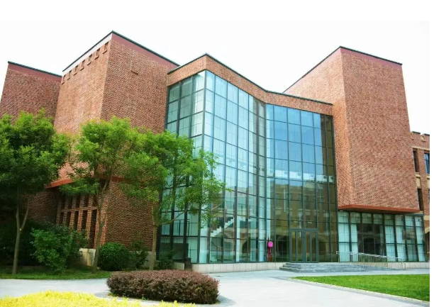京领榜单 | 2025天津择校必看！天津黑利伯瑞国际学校师资大揭秘(图7)